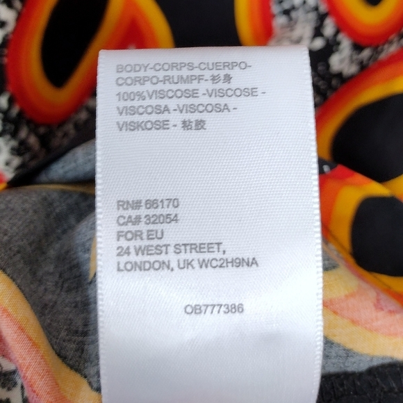 NWT Urban Outfitters Men's Flames Print Short Sleeve Casual Button Down Shirt - Picture 12 of 12